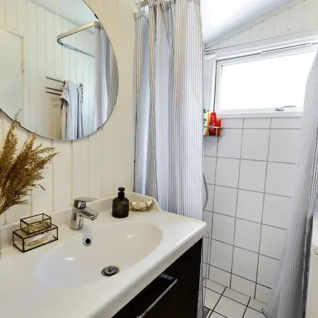 Essi - 300m From The Sea By Interhome 度假居